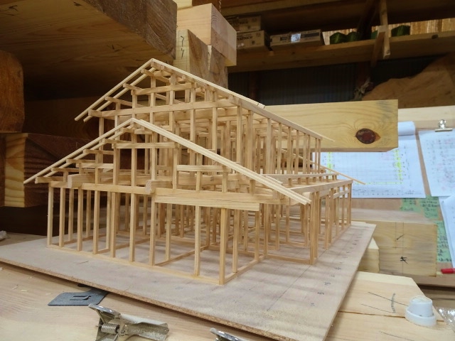 天然素材、赤松、ヒノキ、無垢材で創る木造住宅３，２２