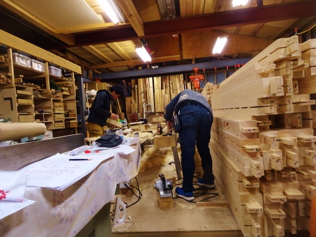 自然素材、熟練ん職人墨付け手刻み木組み、檜、赤松無垢材創る健康木造住宅１０，０９